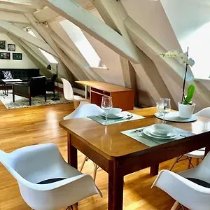 Apartment Ferienwohnung Im Palais, Bamberg